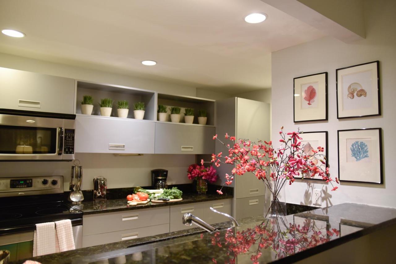 Princess Heights Luxury Condo Hotel Oyster Pond Екстериор снимка