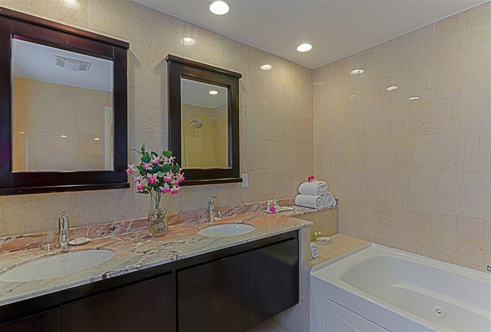 Princess Heights Luxury Condo Hotel Oyster Pond Екстериор снимка