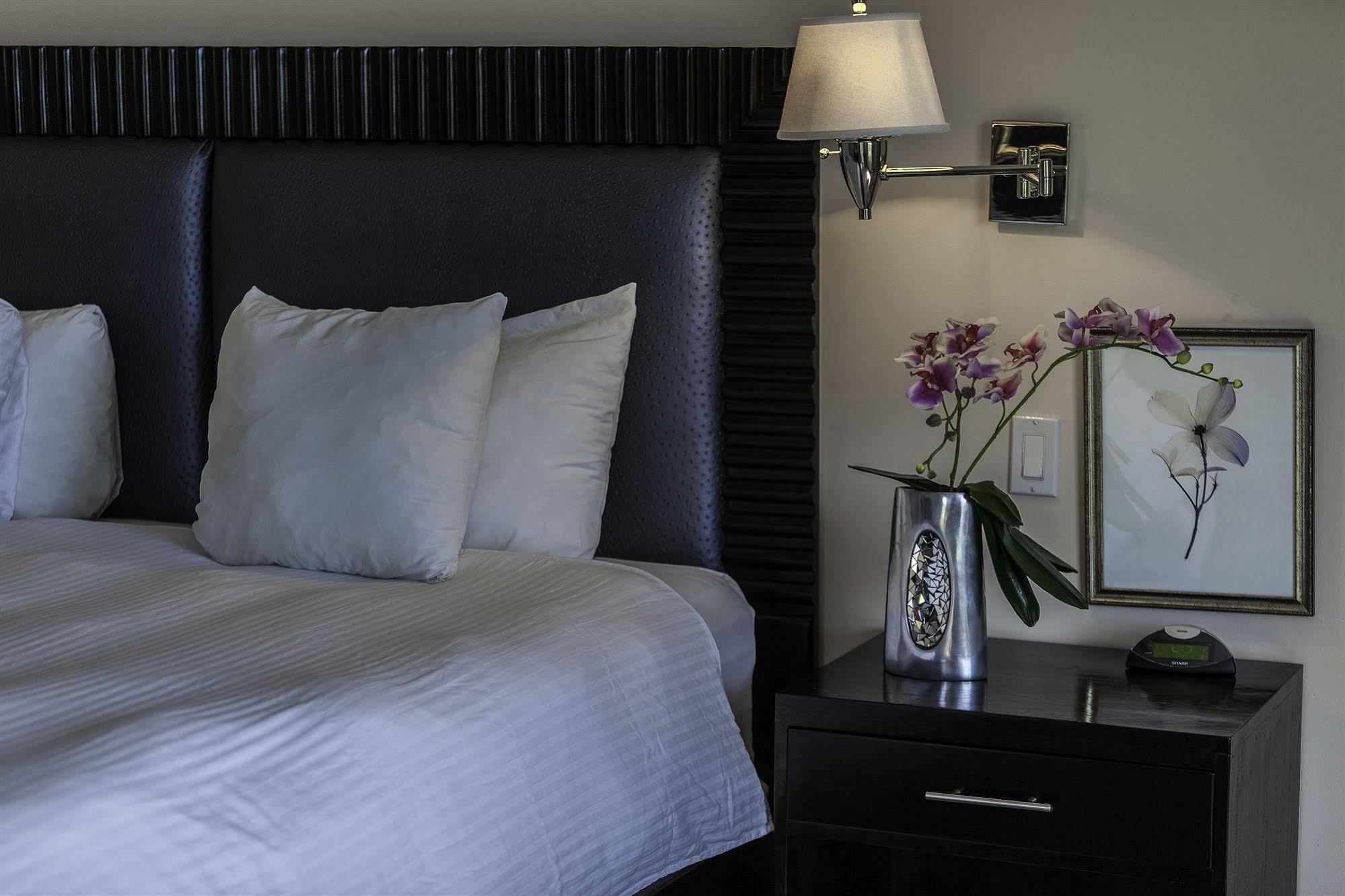 Princess Heights Luxury Condo Hotel Oyster Pond Екстериор снимка
